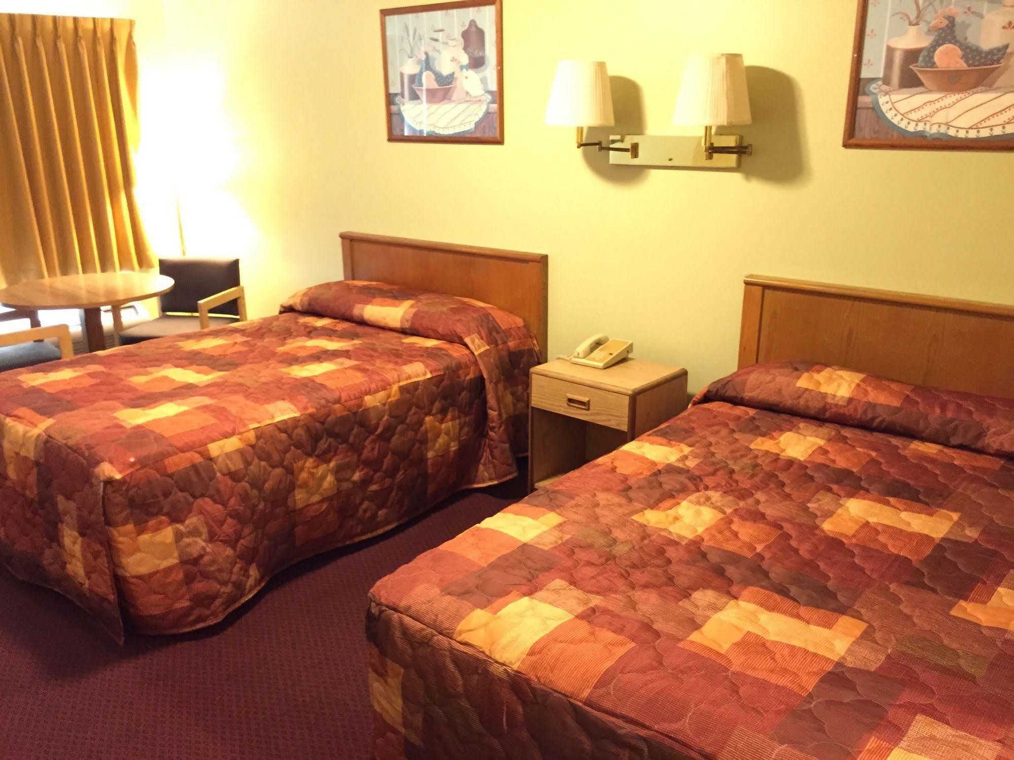 Sebring Inn Esterno foto